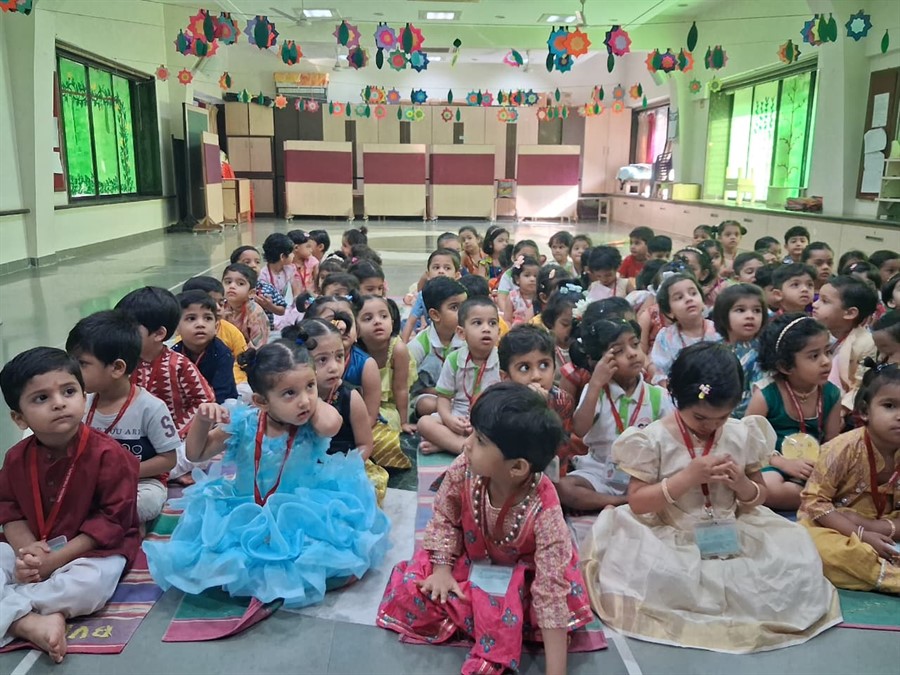 Ramabai Parangjape Balmandir Vile Parle