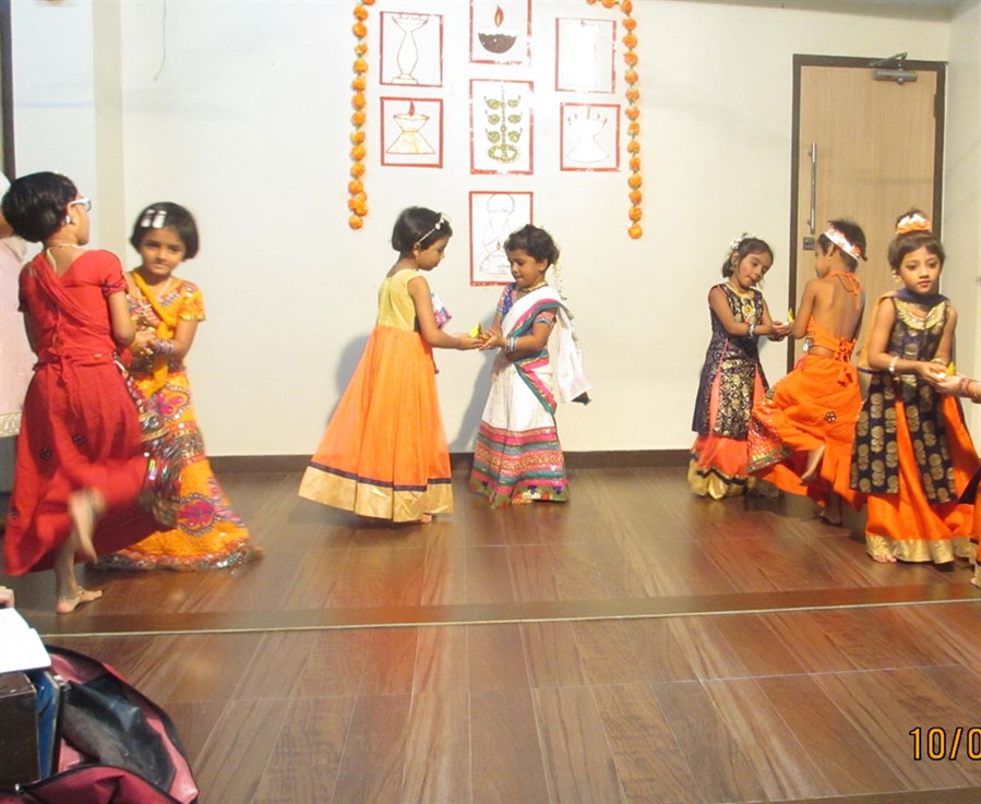 Ramabai Parangjape Balmandir Vile Parle