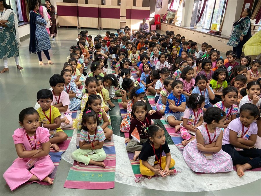 Ramabai Parangjape Balmandir Vile Parle