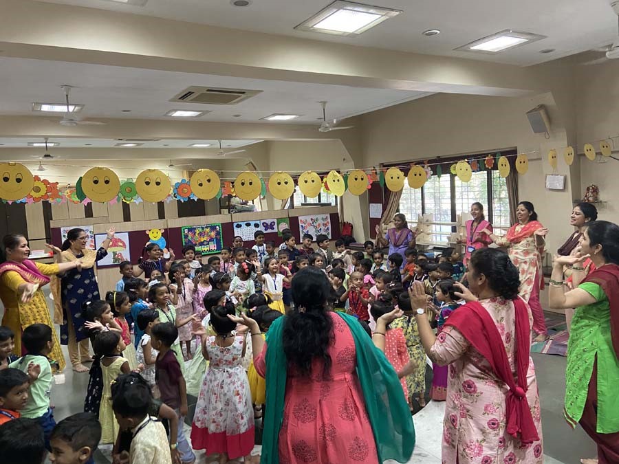 Ramabai Parangjape Balmandir Vile Parle