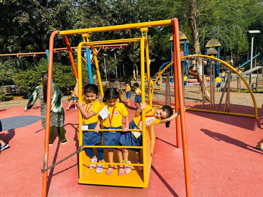 Ramabai Parangjape Balmandir Vile Parle