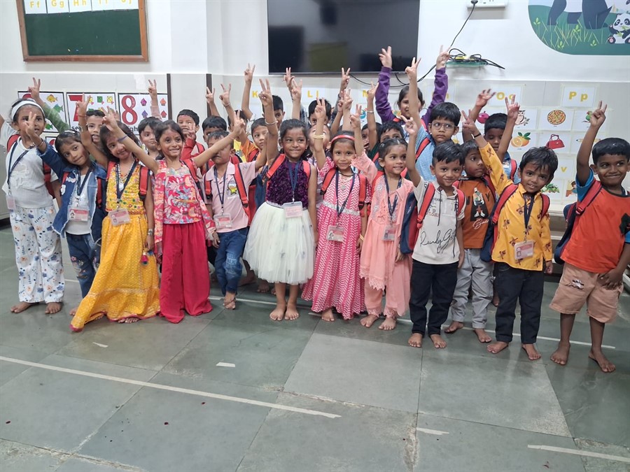 Ramabai Parangjape Balmandir Vile Parle