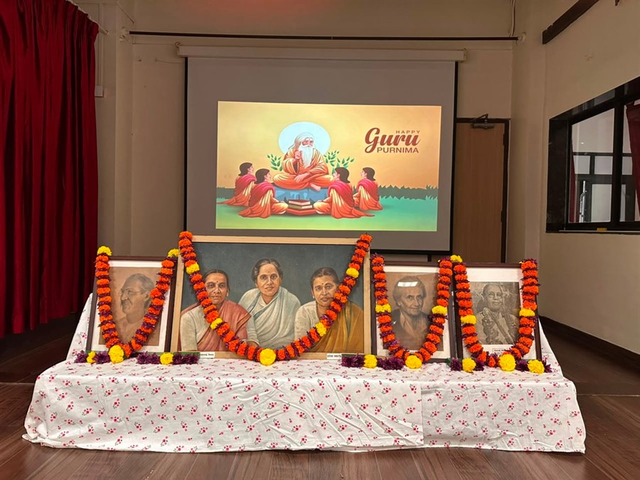 Ramabai Parangjape Balmandir Vile Parle